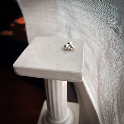 Bottone Stud Earrings - Matte Silver