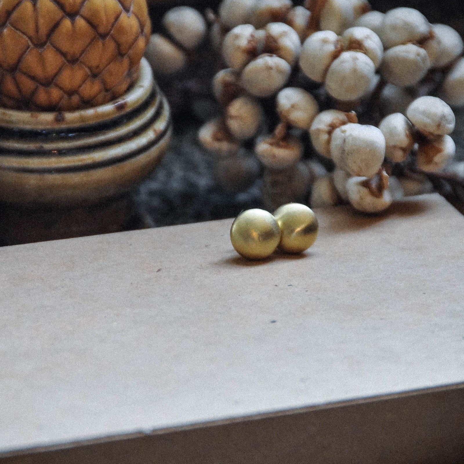 Bottone Stud Earrings - Matte Brass